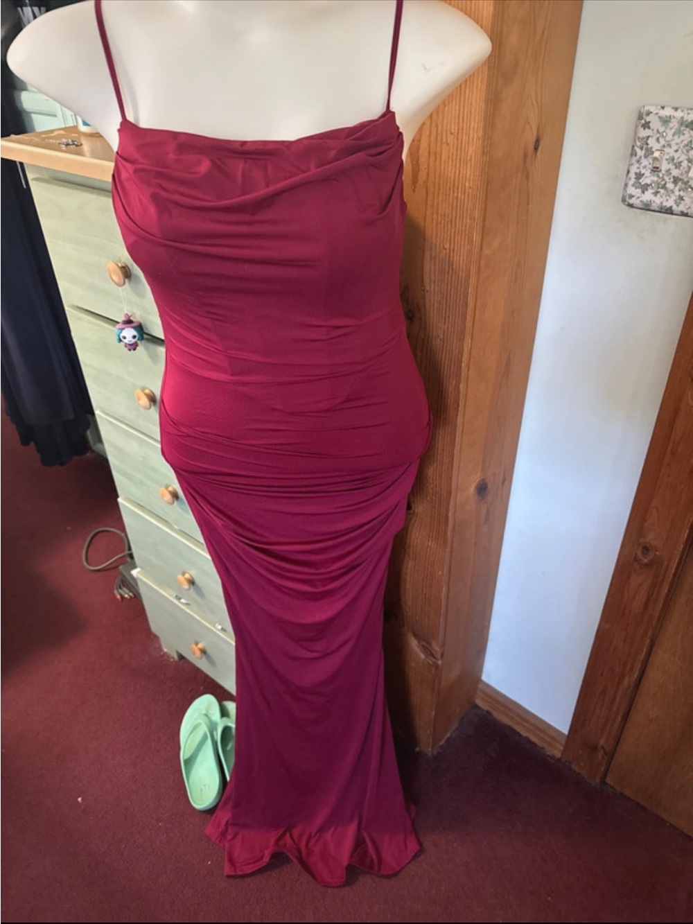 Sleeveless Ruched Burgundy Maxi Dress with Spaghetti Straps